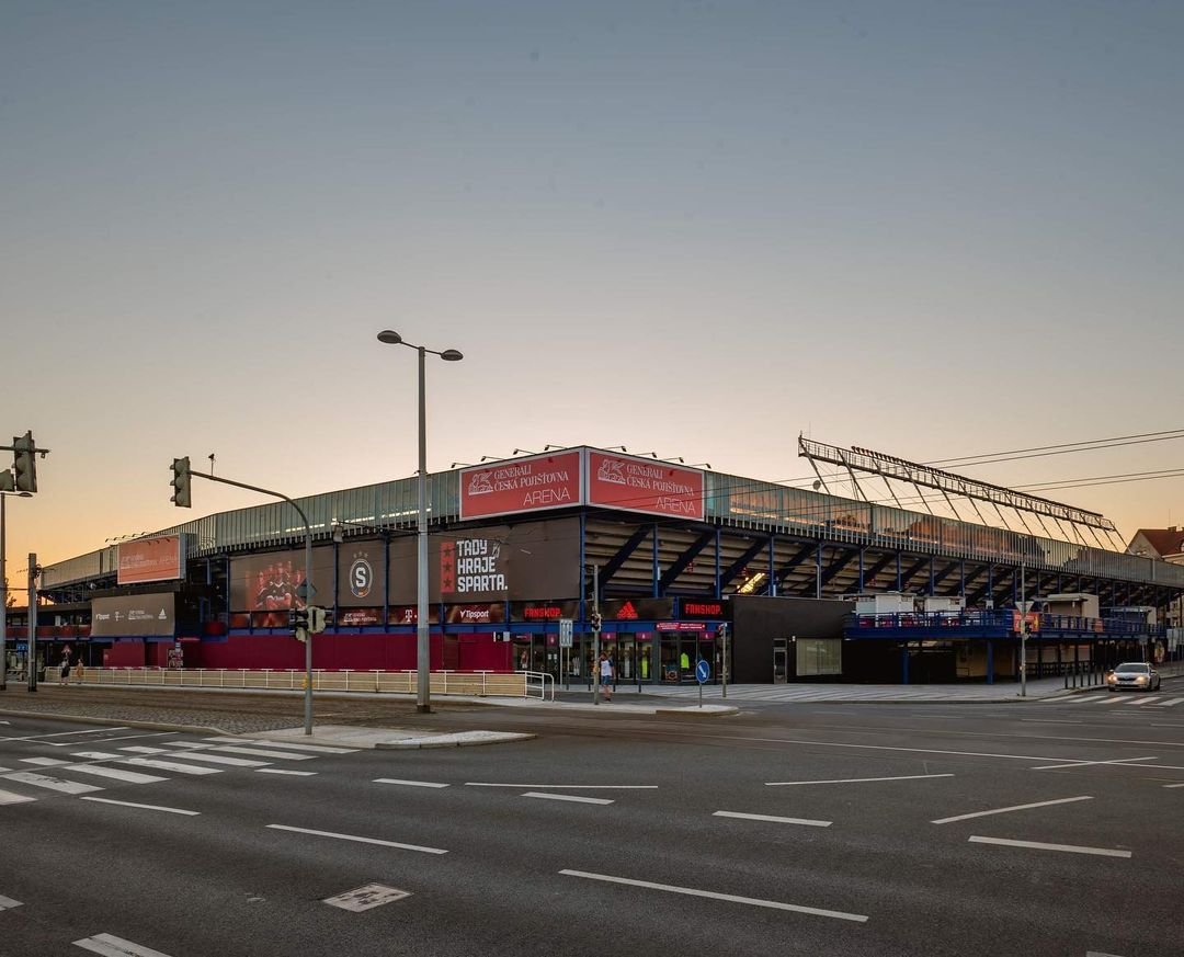 ?️ Sparta nainstalovala nové čtecí hlavy turniketů. Na stadion se tak dostanete výrazně rychleji a stačí vám k tomu elektronická vstupenka v mobilu. Nemusíte se bát, že by ji nové čtecí hlavy nepřečetly. #acsparta